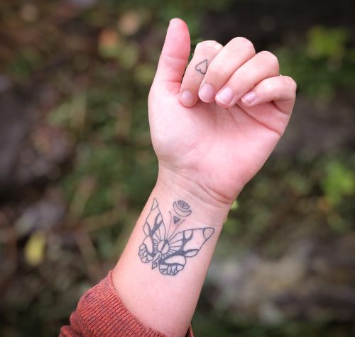 Hand Poke Tattoo
