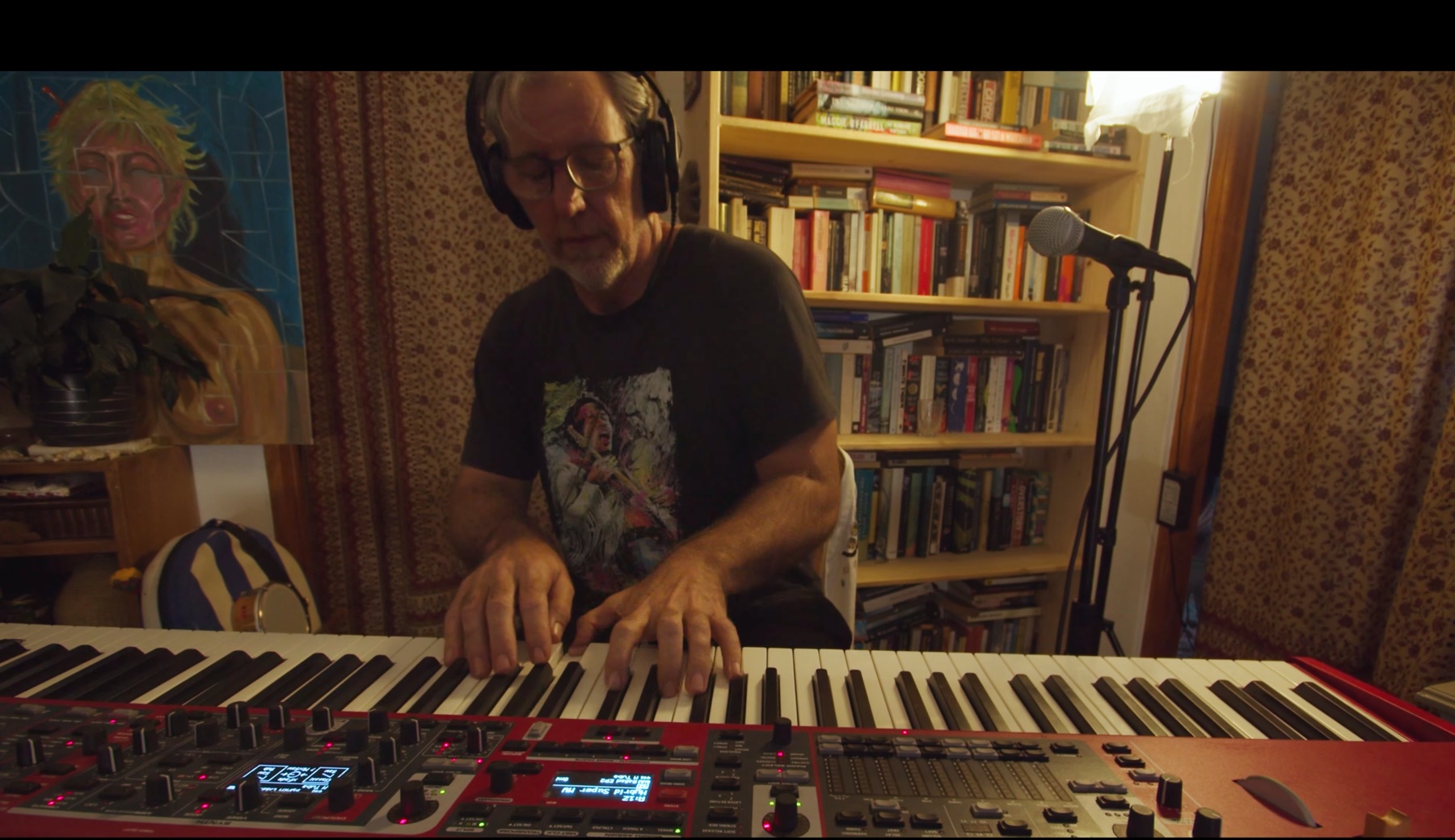 Martin Wolfaardt at the piano in the studio